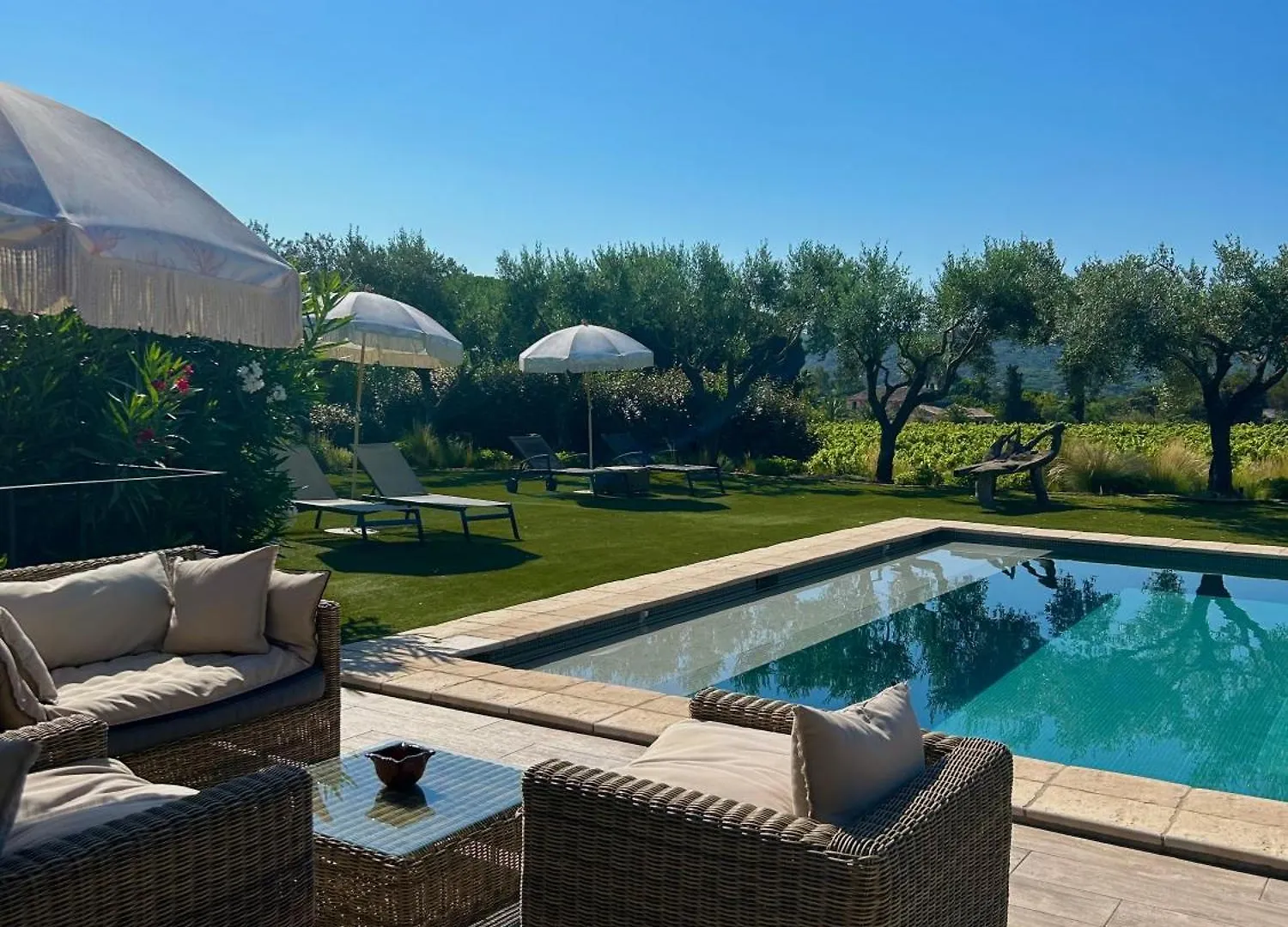 Aparthotel Auberge De L'Oumede Ramatuelle France