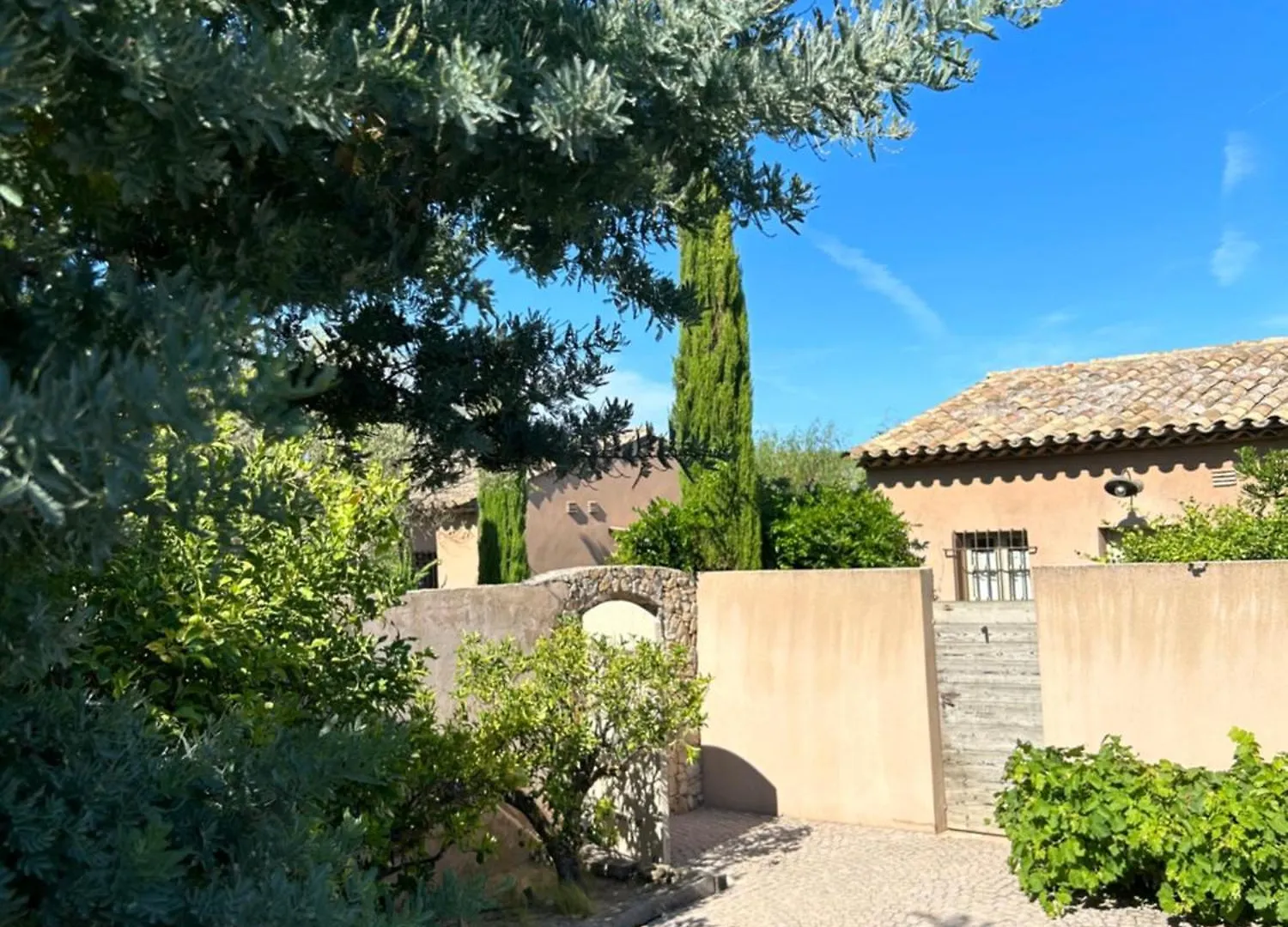 Auberge De L'Oumede Ramatuelle Aparthotel