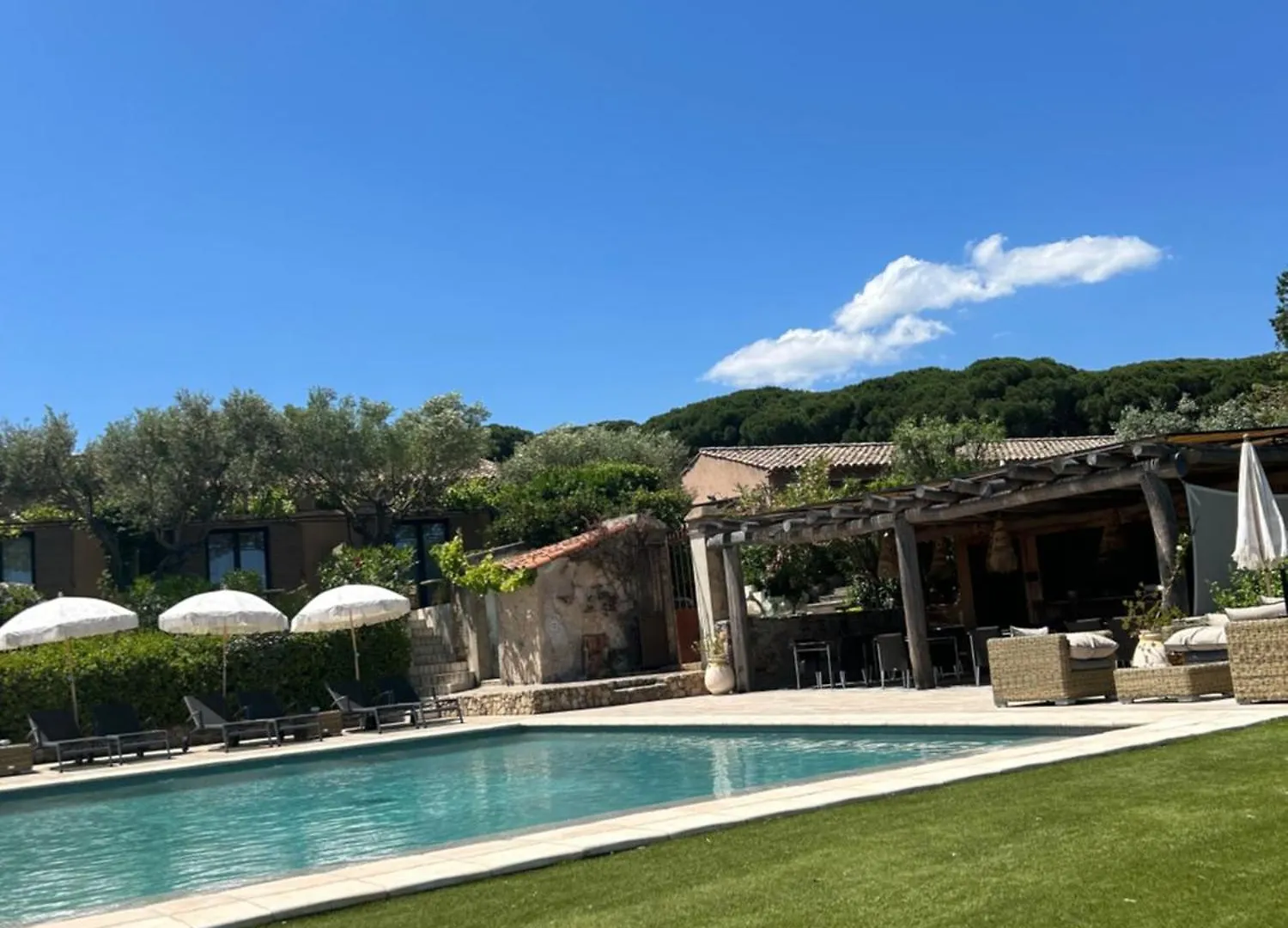 Auberge De L'Oumede Ramatuelle Aparthotel